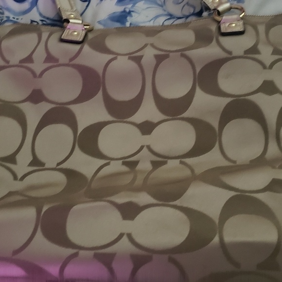 coach purse - Picture 4 of 4